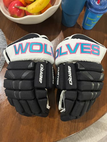 Eagle Aero Custom Pro Gloves 14" (Used)