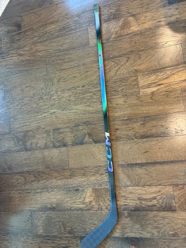 Junior CCM JetSpeed FT8 Pro Right Handed Hockey Stick P28 40 Flex (Used)