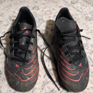 Kids Predator Adidas Cleats (Used)
