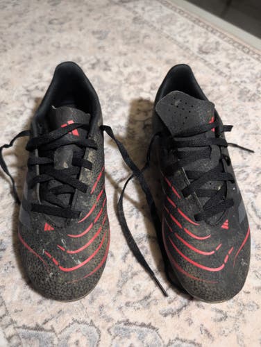 Kids Predator Adidas Cleats (Used)