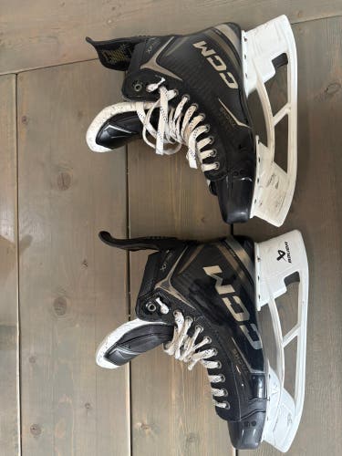 Black 2024 CCM Tacks XF Pro Hockey Skates Regular Width 10 (Used)