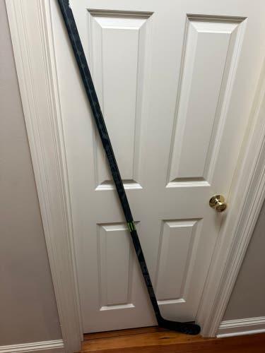 Senior CCM Ribcor 40K Left Hand Hockey Stick W03 110 Flex Pro Stock (Used)