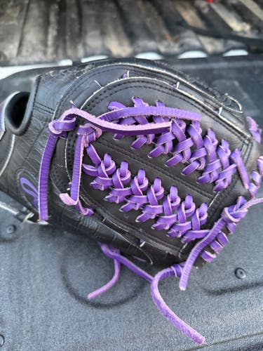 2025 Pitcher's Rawlings Heart of the Hide pro205 Baseball Glove 11.5" (Used)