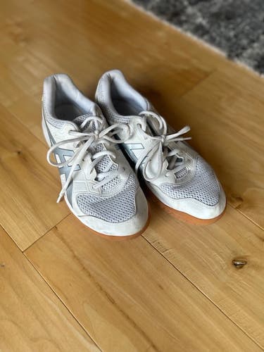 White Women's Size M 9.0 (W 10.0) Adult Asics Gel Rocket Shoes (Used)