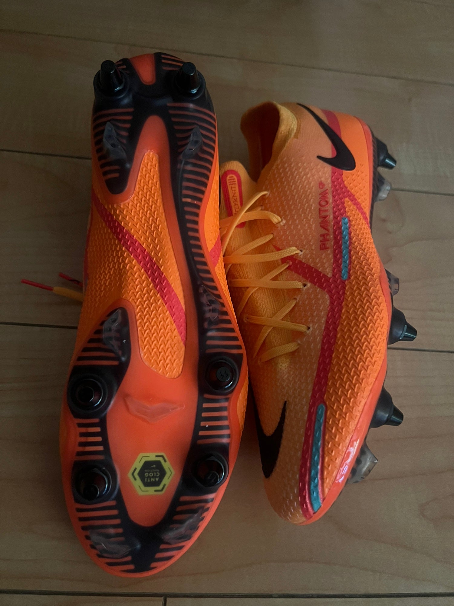 Nike Phantom GT2 Elite FG Laser Orange Soccer Cleats Mens Size 9 CZ9890-809 Nike Phantom GT2 Elite FG Laser Orange Soccer Cleats Mens  main image 4