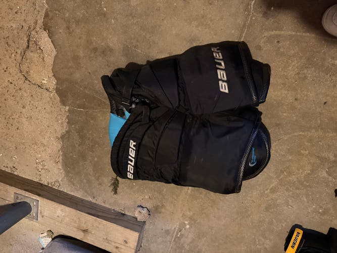 Small Bauer Prodigy Goalie Pants (Used)