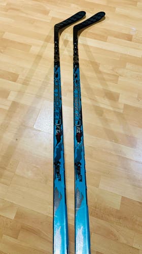 New! 2 pack! 2 x Unreleased CCM FT9 Pro Right Handed Hockey Stick P29 70 Flex (New)