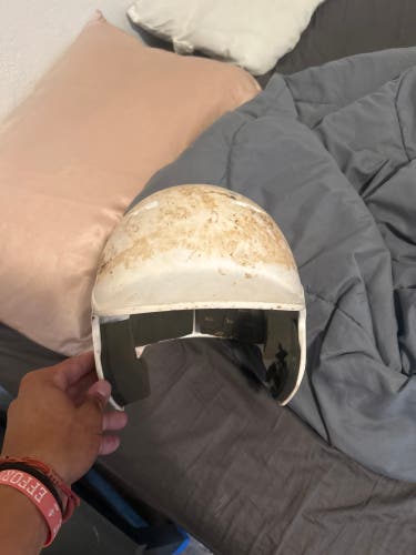 Large/Extra Large Victus Batting Helmet (Used)
