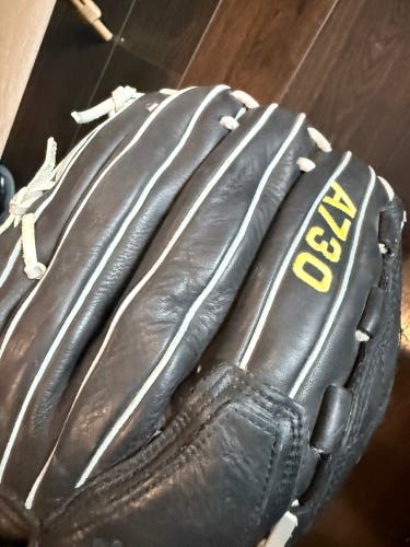 Wilson A730 RH Baseball Glove 13" (Used)