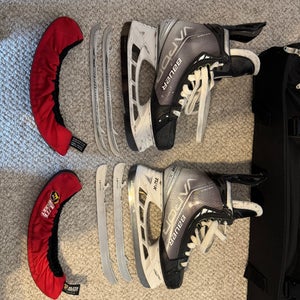 2021 Bauer Vapor Hyperlite Hockey Skates Regular Width Pro Stock 11 (Used)