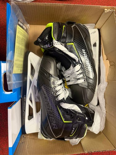 *BRAND NEW PRO SHOP SALE* Bauer Pro Hockey Goalie Skates Size 8 FIT 2