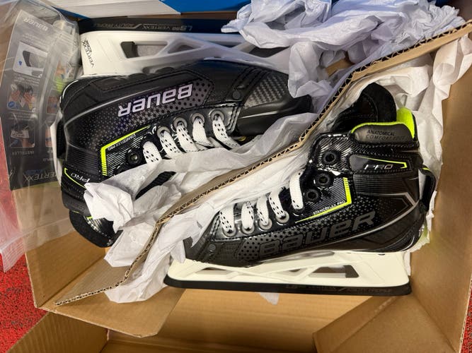 *BRAND NEW PRO SHOP SALE* Bauer Pro Hockey Goalie Skates Size 4 FIT 2
