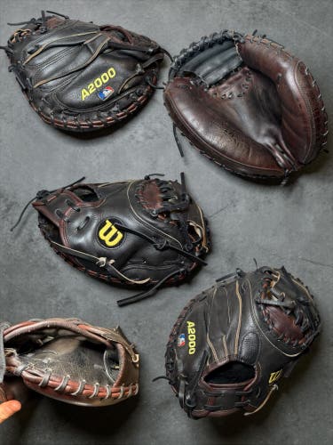 Wilson A2000 RH Catcher's Baseball Glove 32.5" (Used)