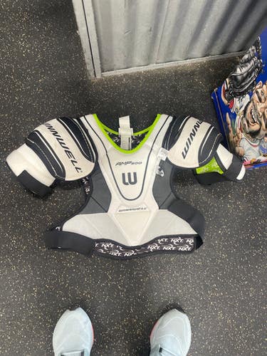 Used WinnWell AMP 500 Senior Shoulder Pads XL 11337-S000484339