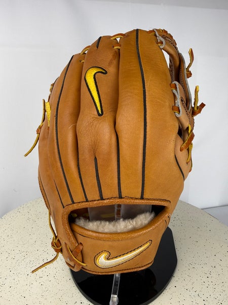 Nike Pro Gold RH Infield Baseball Glove 11.75