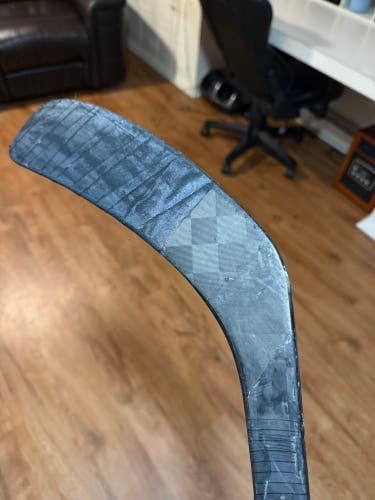 Senior CCM Ribcor Trigger 6 Pro Right Handed Hockey Stick P29 85 Flex (Used)