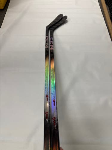 Junior CCM JetSpeed FT8 Pro Right Handed Hockey Stick P28 40 Flex (2-Pack)