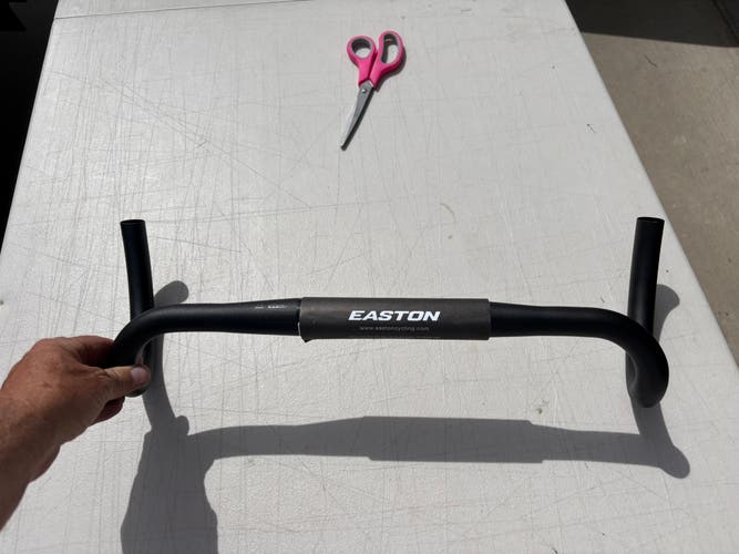 Bike handlebars : Easton Handlebars Road Bike (Used)