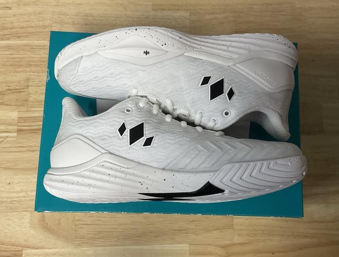 Diadem Court Burst (White/White) Womens Size 5.5