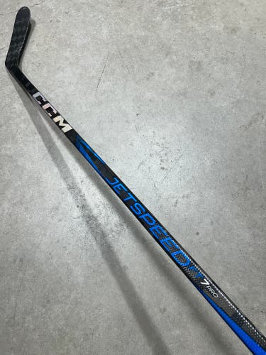 85 Flex P28M Senior CCM FT7 Pro Right Hand Hockey Stick Pro Stock (Used)