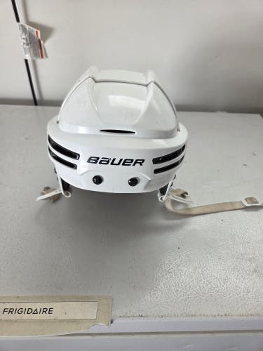 Large Bauer Re-Akt 75 Helmet (Used)