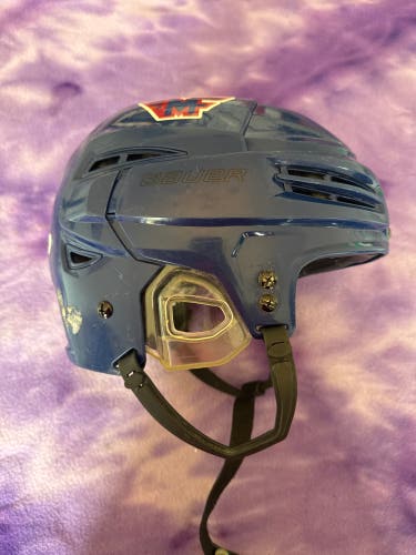 Blue Large Bauer Re-Akt 100 Helmet (Used)