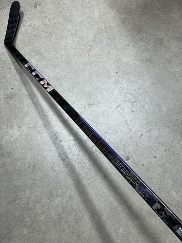 85 Flex P28M Senior CCM RibCor Trigger 9 Pro Right Hand Hockey Stick Pro Stock (Used)