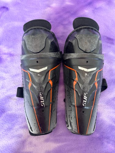 Junior Bauer Supreme One.4 Shin Pads 9" (Used)
