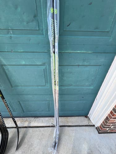 Senior Warrior Alpha LX3 Pro Left Hand Hockey Stick P28 85 Flex Pro Stock (New)