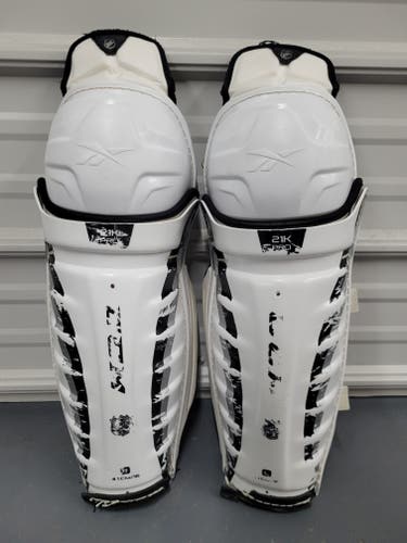 Senior CCM 21K PRO 16" Shin Pads Pro Stock (Used)