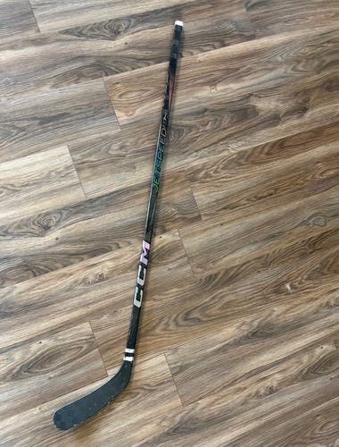 Junior CCM JetSpeed FT7 Pro Right Handed Hockey Stick P29 40 Flex Pro Stock (Used)