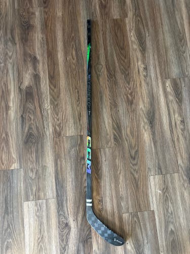 Intermediate CCM JetSpeed FT7 Pro Right Handed Hockey Stick 40 Flex (Used)