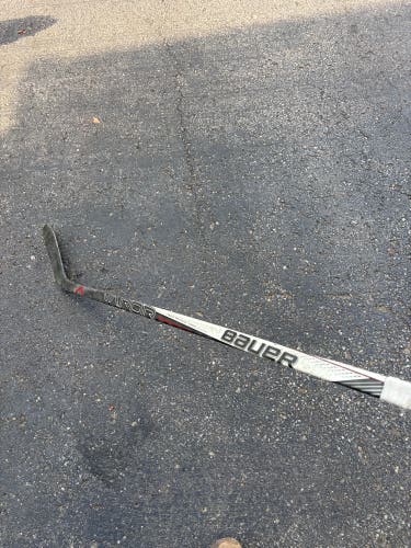 REPAIREDSenior Bauer Vapor X700 Right Handed Hockey Stick P88 87 Flex (Used)