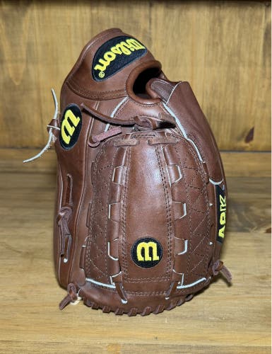 Wilson A2K 33 Pro Stock Select 11.75” Dual Hinge Made In Japan RHT Baseball Glove