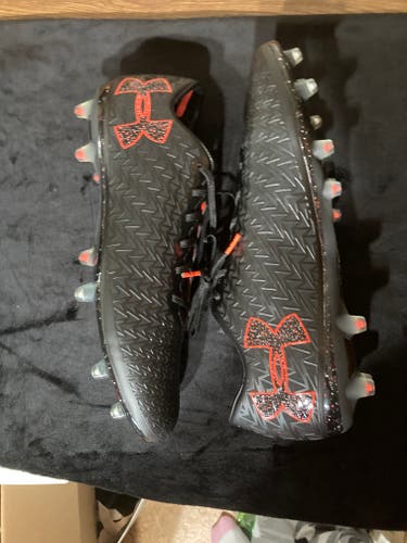 Free Shipping! UA CLUTCHFIT FORCE 3.0 FG Low Top Molded Cleats (New)