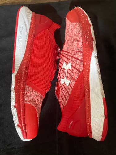 Free Shipping! UA TEAM CHARGED BANDIT Trainers (new)