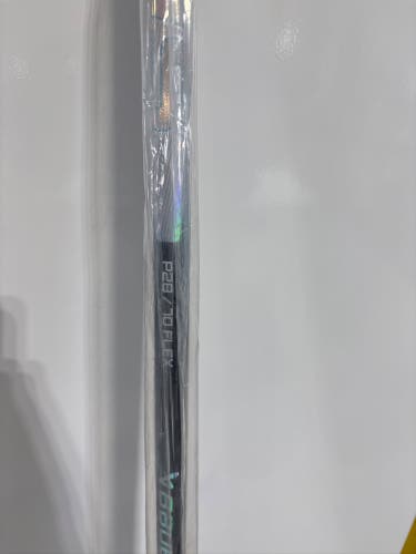 Senior Bauer Nexus Tracer Right Handed Hockey Stick P28 70 Flex (New)