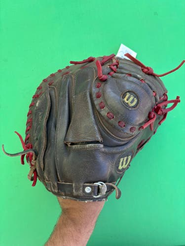 Wilson A2000 Series RH Catcher's Baseball Glove 33.5"