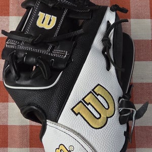 2025 Wilson RH Infield A2000 1786 Baseball Glove 11.5" (Used)