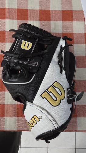 2025 Wilson RH Infield A2000 1786 Baseball Glove 11.5" (Used)