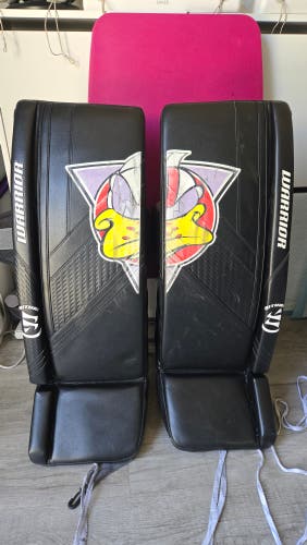 33" 2022 Warrior Ritual G6 E+ Goalie Leg Pads (Used)