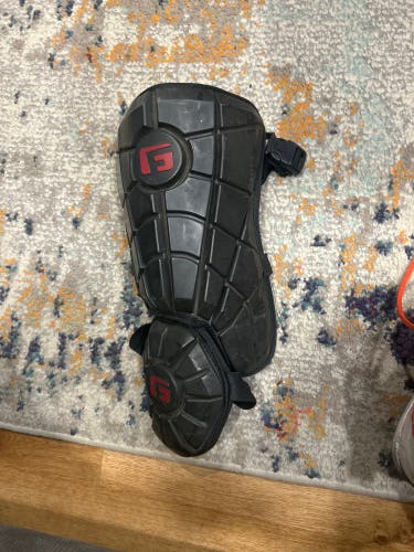 Black Senior Shin Guards (Used)