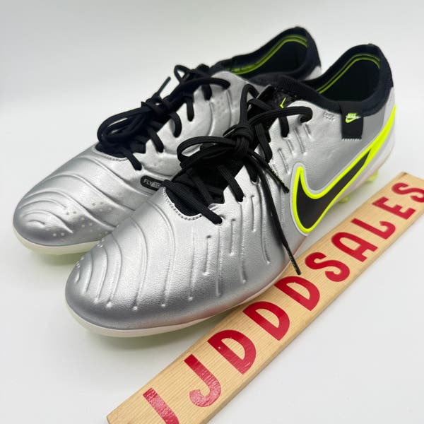 Nike Tiempo Legend 10 Elite AG Pro Soccer Cleats Silver  display picture 3