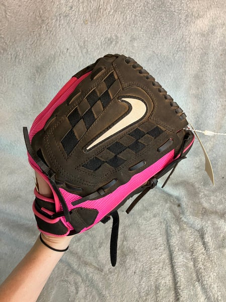 Pink Nike Hyper Diamond RH Pitcher's Baseball Glove 11.5" (Used)
