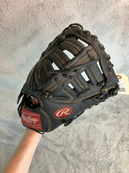 Black Rawlings Renegade RH First Base Baseball Glove 11.5" (Used)