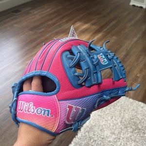 Wilson A2000 RH Baseball Glove 11.5" (New)autism speaks