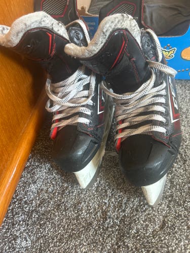 2019 CCM JetSpeed FT480 Hockey Skates 7 (Used)
