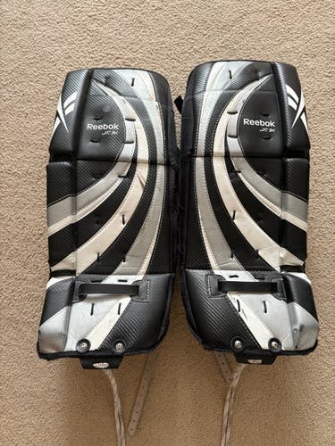 24" Reebok Jr 3K Goalie Leg Pads (Used)