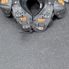 Used Schutt Y FLEX 500 30-32 W BACK PLATE FB Shoulder Pads Black MD 11497-S000157110