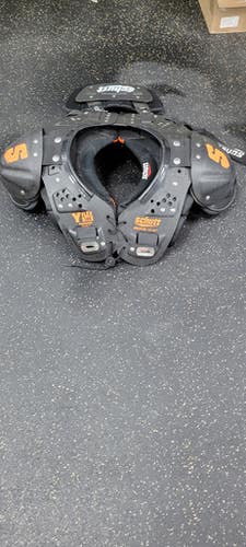 Used Schutt Y FLEX 500 30-32 W BACK PLATE FB Shoulder Pads Black MD 11497-S000157110